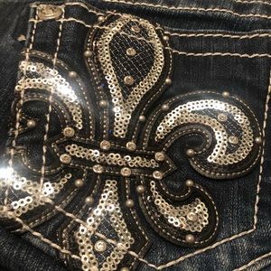 Size 25 Miss Me Jeans - Fleur Boot Cut